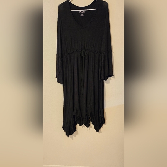 Wrangler Dresses & Skirts - 💥💥Black Flowy Dress